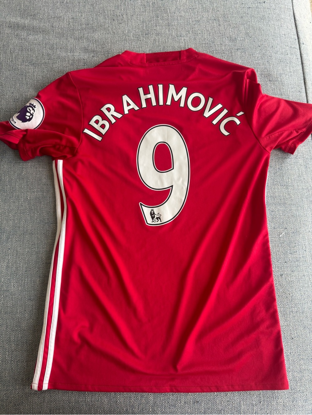 Zlatan Ibrahimović #9 Manchester United Home Jersey